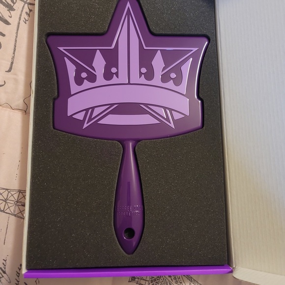 Accessories - Picture 2 of 3